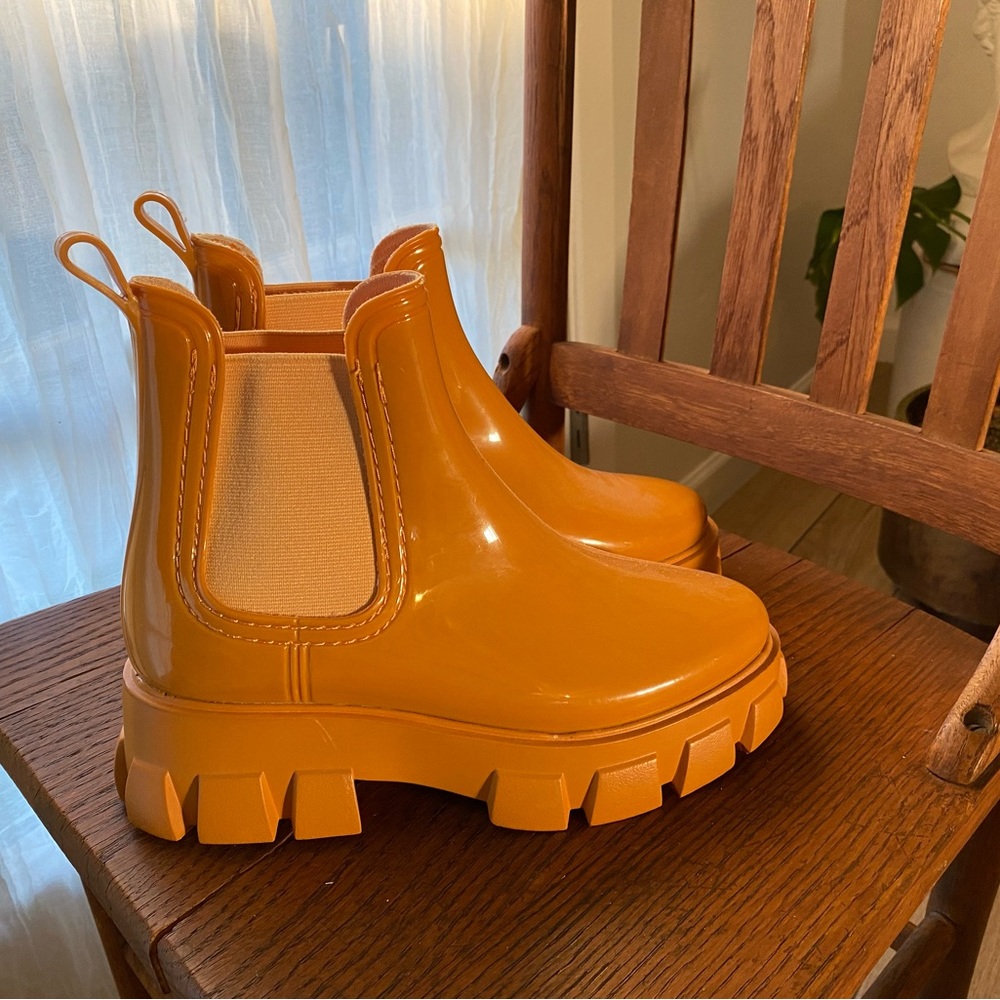Asos rainboot